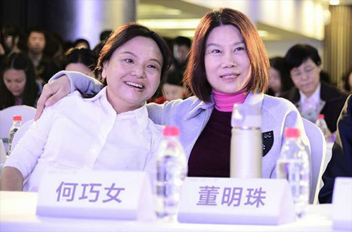 何巧女的"風(fēng)頭"