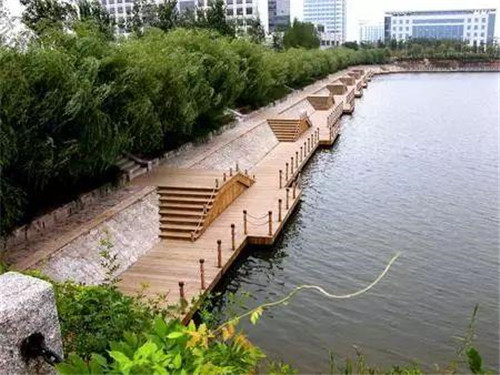 不規(guī)則駁岸設(shè)計，為水景增色！