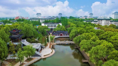 武漢一高校建精品生態(tài)園林景觀 集合師生智慧