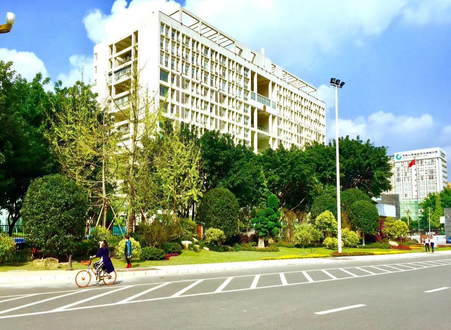 園冶杯專業(yè)獎：資陽市嬌子大道綜合整治建設(shè)工程-節(jié)點景觀提升