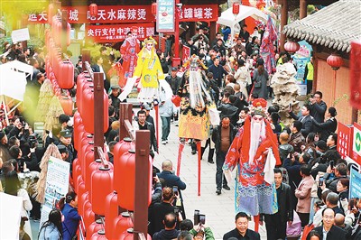 吃美食看美景拉消費(fèi) 尋味之旅催生新機(jī)遇